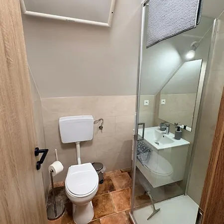Apartma Arja